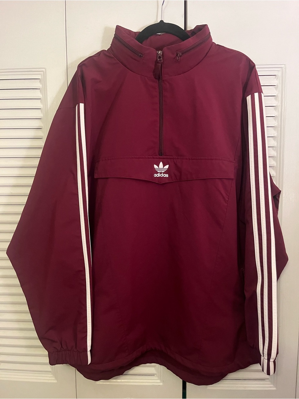 adidas Maroon Half-Zip kangaroo pocket Windbreaker with White Stripes XL